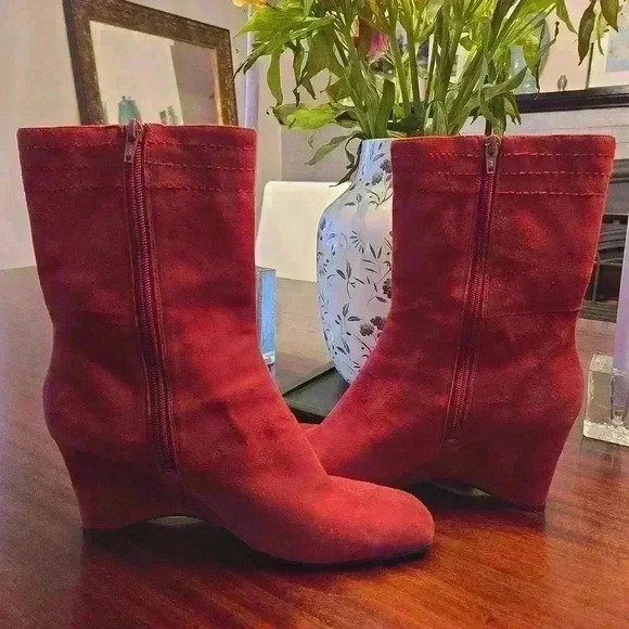 Bandolino Womens Suede Kitten Heel Wedge Square Toe Boots Maroon Red Size 10.5 - Picture 5 of 11